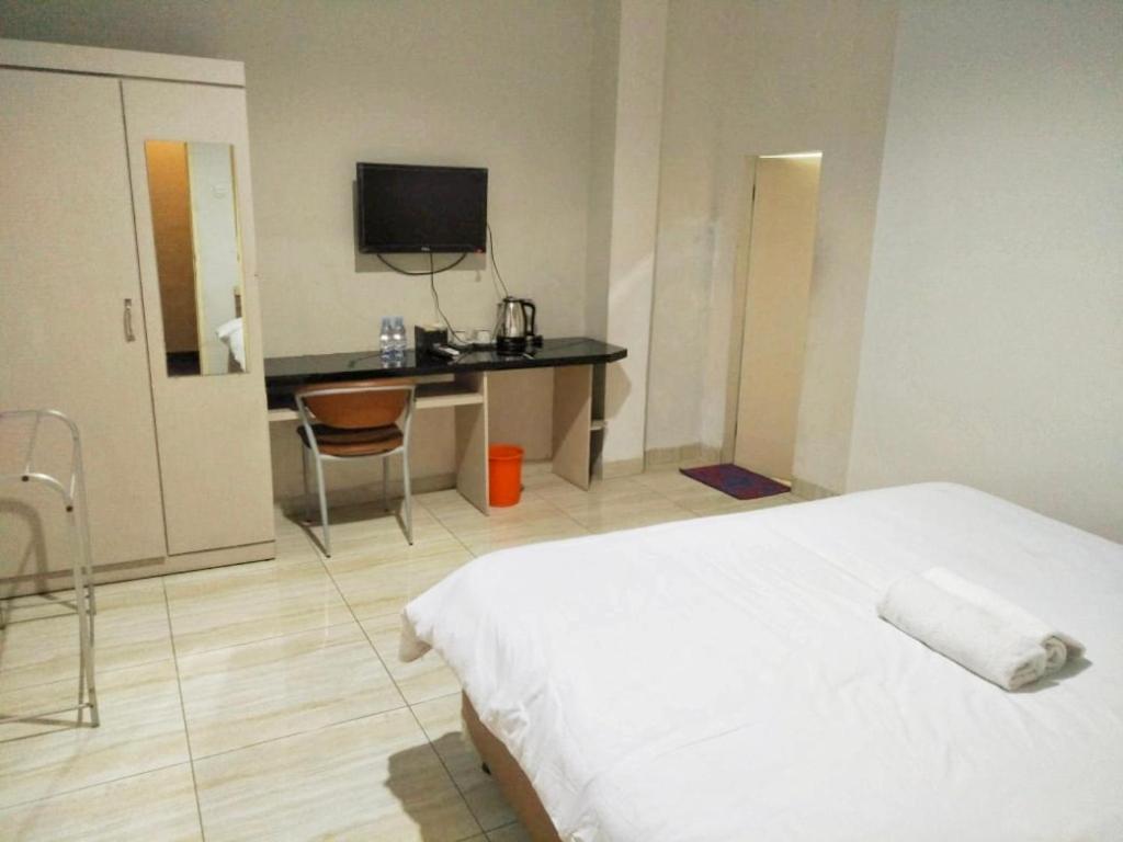 Permata Inn Medan Exterior photo