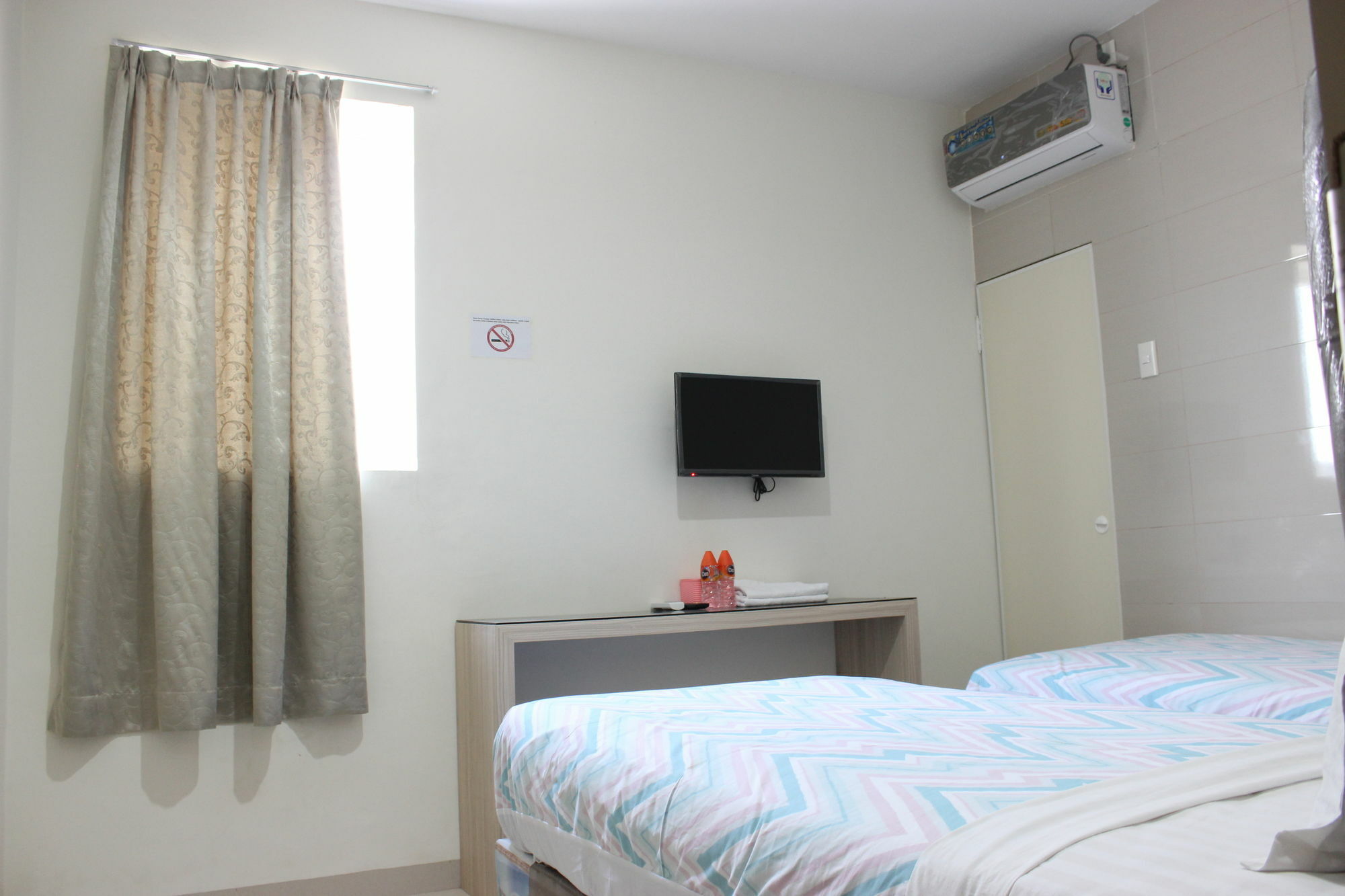Permata Inn Medan Exterior photo