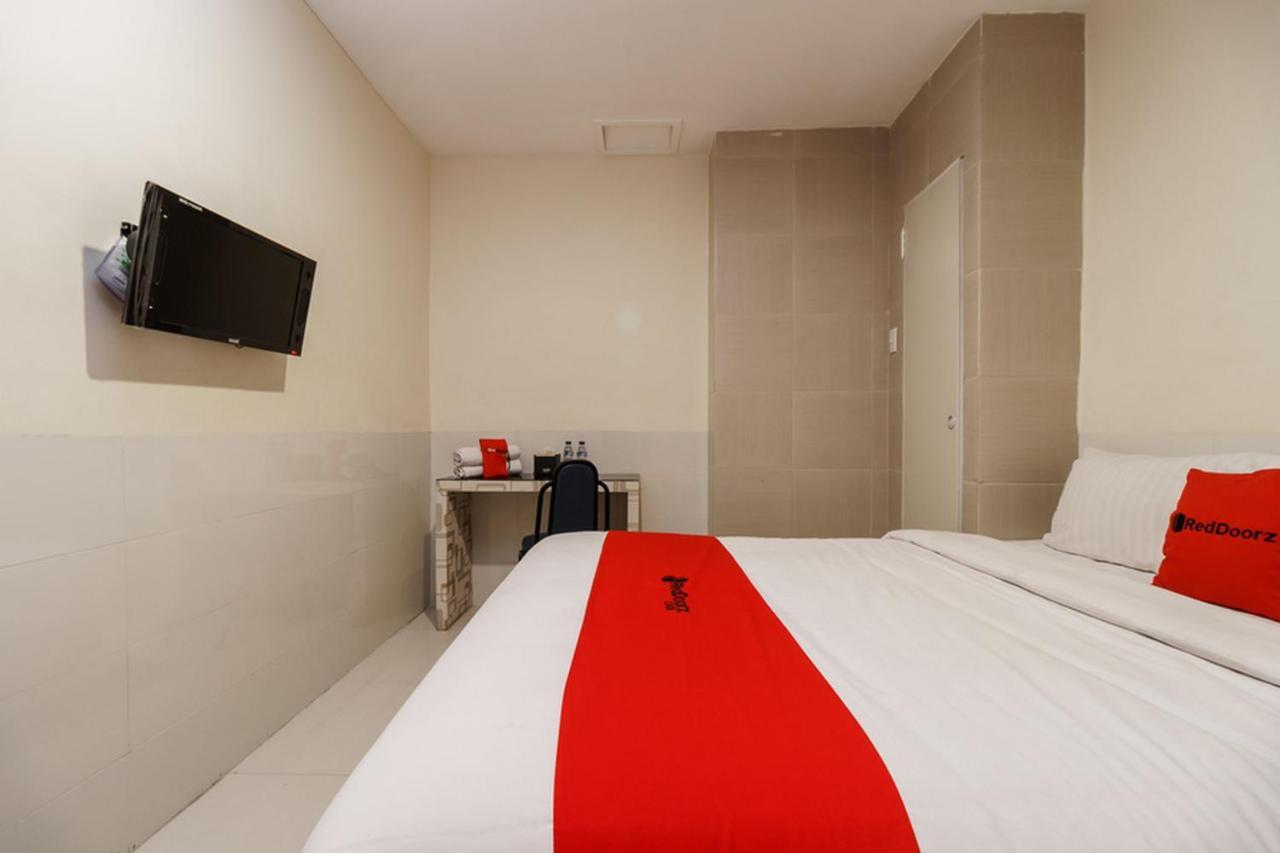 Permata Inn Medan Exterior photo